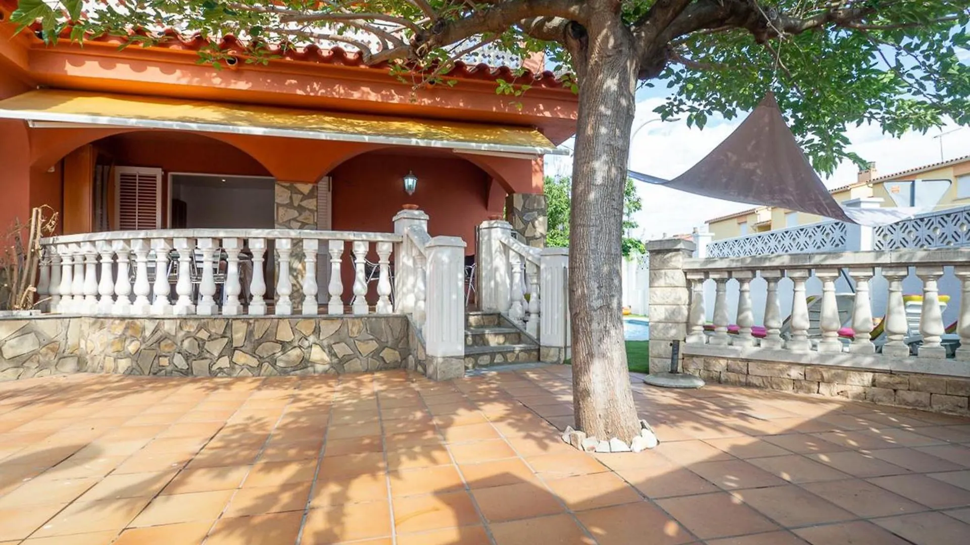 Casa Familiar Con Piscina Privada, A/C, Wifi Y Cerca De Playa Y Comercios - Es-325-21 Torroella De Montgri 0*,  Spain