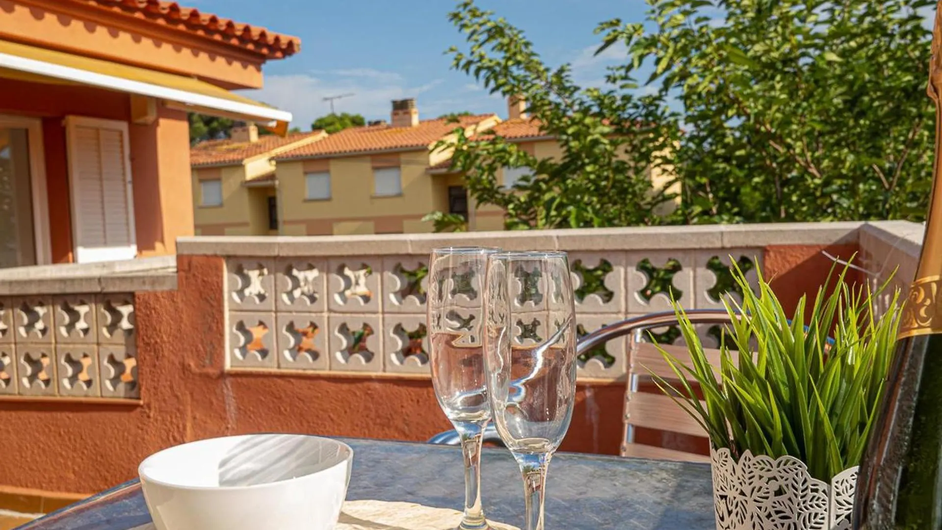 Casa Familiar Con Piscina Privada, A/C, Wifi Y Cerca De Playa Y Comercios - Es-325-21 Torroella De Montgri